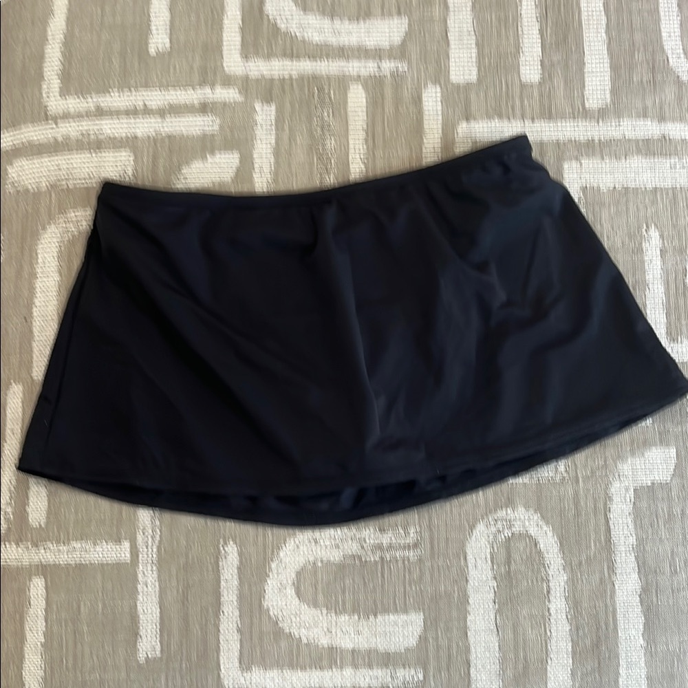 Sunsets Separates Contemporary Swim Skirt Black Sz L